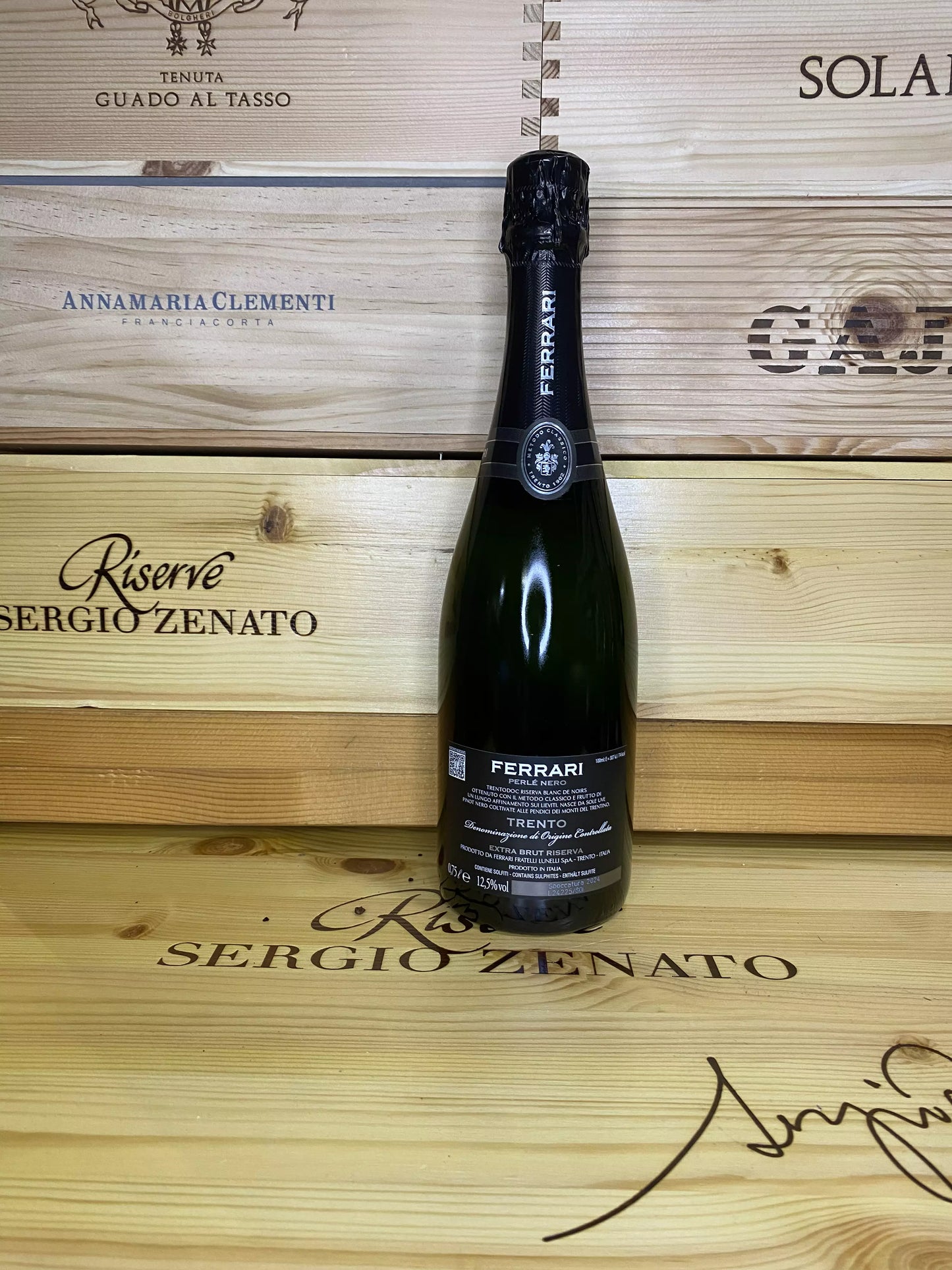 Perlé Nero – Ferrari